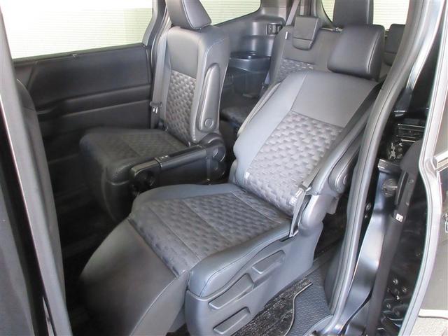 ヴォクシー S-Z メモリーナビ バックカメラ 衝突被害軽減システム ETC 両側電動スライド LEDヘッドランプ 乗車定員7人 3列シート ワンオーナー 記録簿(34枚目)