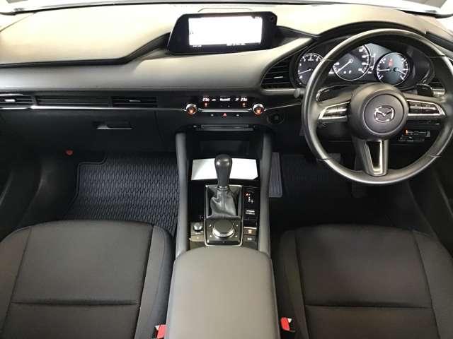 MAZDA3ファストバック 2.0 20S プロアクティブ ナビ ETC 前後ドラレコ 全方位モニター アイドリングストップ アダプティブクルーズコントロール スマートキー USB コーナーセンサー バックカメラ Bluetooth アルミホイール(16枚目)