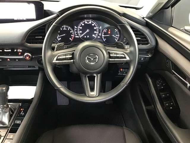 MAZDA3ファストバック 2.0 20S プロアクティブ ナビ ETC 前後ドラレコ 全方位モニター アイドリングストップ アダプティブクルーズコントロール スマートキー USB コーナーセンサー バックカメラ Bluetooth アルミホイール(18枚目)