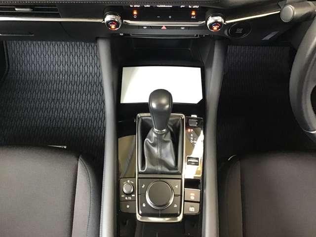 MAZDA3ファストバック 2.0 20S プロアクティブ ナビ ETC 前後ドラレコ 全方位モニター アイドリングストップ アダプティブクルーズコントロール スマートキー USB コーナーセンサー バックカメラ Bluetooth アルミホイール(19枚目)