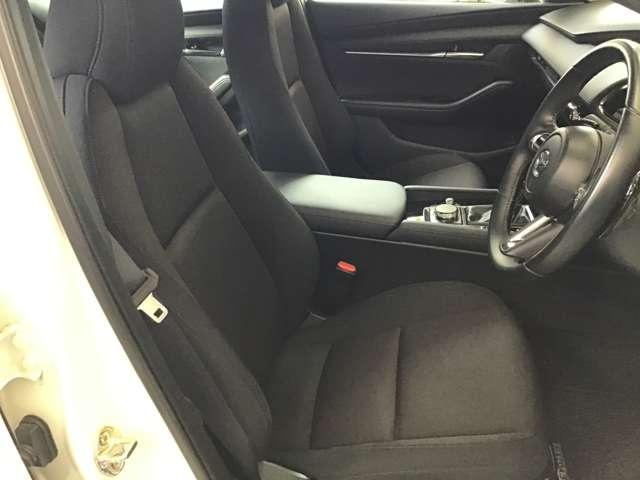 MAZDA3ファストバック 2.0 20S プロアクティブ ナビ ETC 前後ドラレコ 全方位モニター アイドリングストップ アダプティブクルーズコントロール スマートキー USB コーナーセンサー バックカメラ Bluetooth アルミホイール(20枚目)