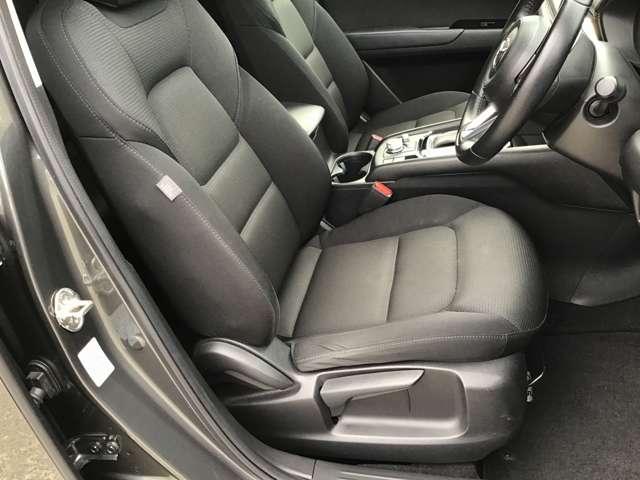 ＣＸ－５ ２．０　２０Ｓ　スマート　エディション　ナビ　ＣａｒＰｌａｙ対応　全方位モニタ　ドラレ　ブレーキサポート　３６０度ビューモニター　オートＬＥＤ　地デジ　ＵＳＢポート　ＢＴ　サイドエアバック　横滑り防止装置　アイドリング　盗難防止装置　ＡＢＳ（15枚目）