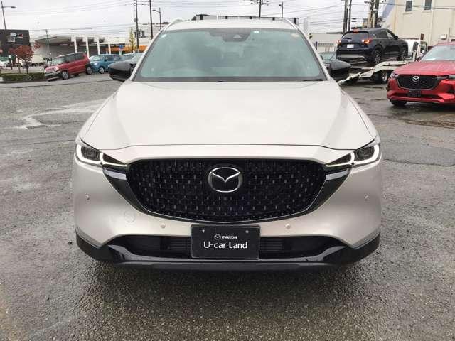 ＣＸ－８ ２．２　ＸＤ　スポーツ　アピアランス　ディーゼルターボ　ナビ　全方位モニタ　ＣａｒＰｌａｙ対応　キーレス　ＬＥＤ　オートマチックハイビーム　ＥＴＣ　シートヒーター　アルミホイール　３列シート　バックカメラ　エアコン　スマートキー　横滑り防止装置　ナビＴＶ（6枚目）