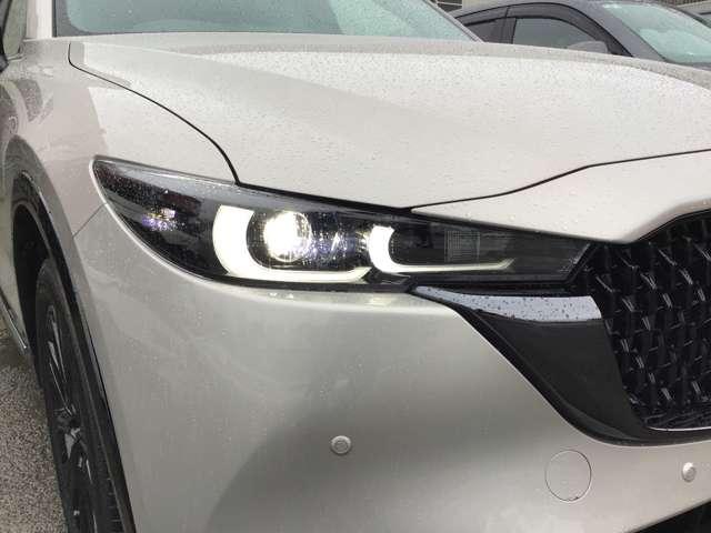 ＣＸ－８ ２．２　ＸＤ　スポーツ　アピアランス　ディーゼルターボ　ナビ　全方位モニタ　ＣａｒＰｌａｙ対応　キーレス　ＬＥＤ　オートマチックハイビーム　ＥＴＣ　シートヒーター　アルミホイール　３列シート　バックカメラ　エアコン　スマートキー　横滑り防止装置　ナビＴＶ（10枚目）