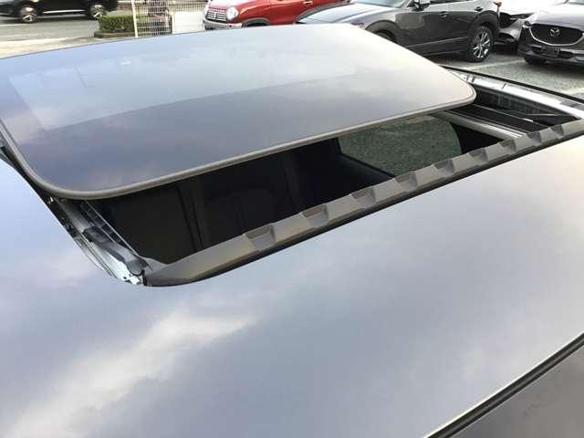 ＣＸ－６０ ３．３　ＸＤ　Ｌパッケージ　ディーゼルターボ　サンルーフ　ナビ　ＣａｒＰｌａｙ対応　パワーリアゲート　Ｂカメラ　ＬＥＤ　ＡＷ　ＥＴＣ　オートハイビーム　スマートキー　シートヒーター　アイドリングストップ　ターボ　オートエアコン　盗難防止システム（11枚目）