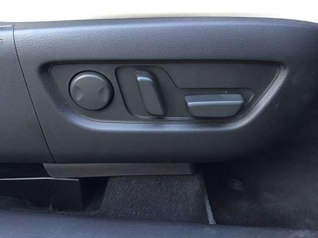 CX-60 3.3 XD エクスクルーシブ モード ディーゼルターボ 大型サンルーフ CarPlay対応 BOSE 衝突軽減 LED TV フルセグTV パワーシート USB ETC スマートキー クリアランスソナー 盗難防止装置 アルミホイール シートヒーター ターボ(20枚目)