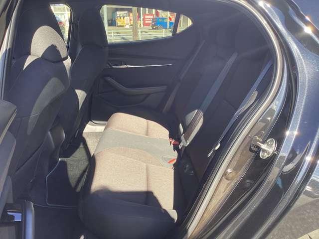 ＭＡＺＤＡ３ファストバック １．８　ＸＤ　ツーリング　ディーゼルターボ　ナビ　ＣａｒＰｌａｙ対応　全方位モニタ　アダプティブクルーズコントロール　電動シート　オートマチックハイビーム　シートヒーター　全周囲カメラ　衝突被害軽減システム　ＬＥＤヘッドランプ　ＥＴＣ（12枚目）