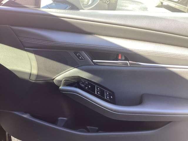 ＭＡＺＤＡ３ファストバック １．８　ＸＤ　ツーリング　ディーゼルターボ　ナビ　ＣａｒＰｌａｙ対応　全方位モニタ　アダプティブクルーズコントロール　電動シート　オートマチックハイビーム　シートヒーター　全周囲カメラ　衝突被害軽減システム　ＬＥＤヘッドランプ　ＥＴＣ（15枚目）