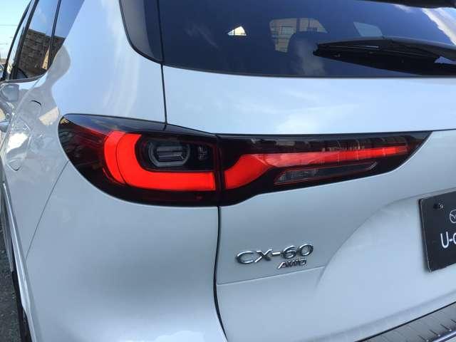 ＣＸ－６０ ３．３　ＸＤハイブリッド　エクスクルーシブ　スポーツ　ディー　ナビ　ＣａｒＰｌａｙ対応　全方位モニタ　ＭＲＣＣ　スマートキー　横滑り防止装置　Ｂｌｕｅｔｏｏｔｈ　メモリーナビ　ＥＴＣ　シートヒーター　ＵＳＢ　オートハイビーム　パワーシート　バックカメラ　４ＷＤ（11枚目）