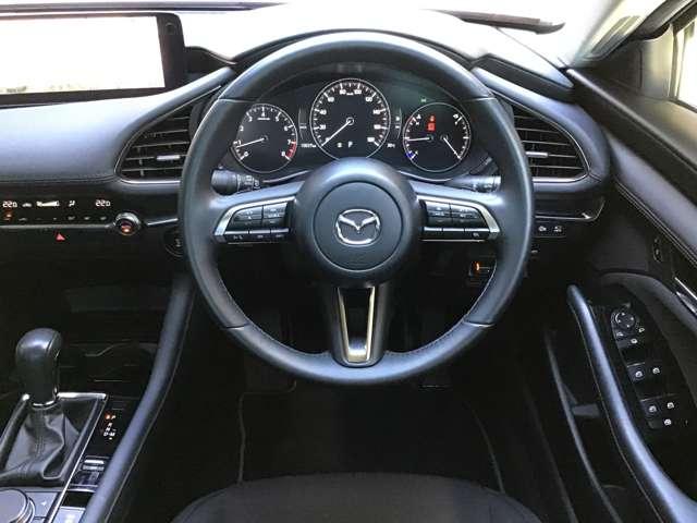 MAZDA3セダン 2.0 20S プロアクティブ ナビ CarPlay ドラレコ 全方位モニタ スマートキー ETC レーダークルーズコントロール バックカメラ キーレス ナビ&TV フルセグ メモリーナビ 全周囲カメラ 衝突被害軽減システム(15枚目)