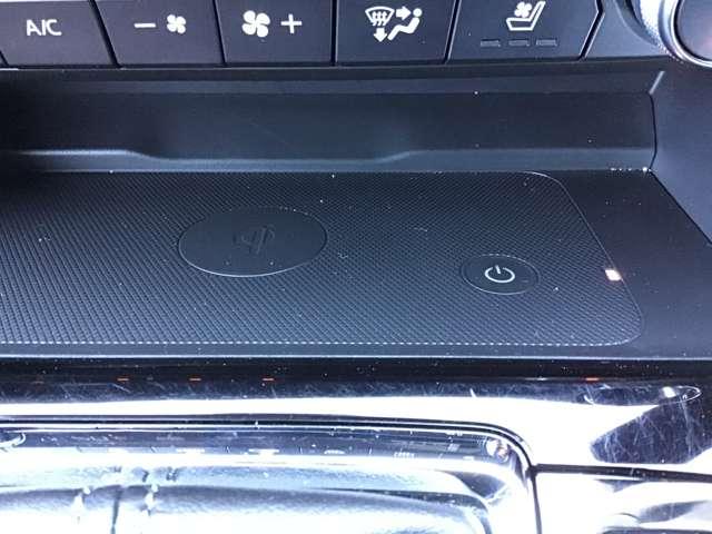 ＣＸ－８ ２．２　ＸＤ　スポーツ　アピアランス　ディーゼルターボ　ナビ／ＣａｒＰｌａｙ／全方位モニタ／衝突軽減ブレー　キーレス　全周囲モニター　オートマチックハイビーム　ＥＴＣ　シートヒーター　アルミホイール　３列シート　バックカメラ　エアコン　スマートキー　ターボ（18枚目）