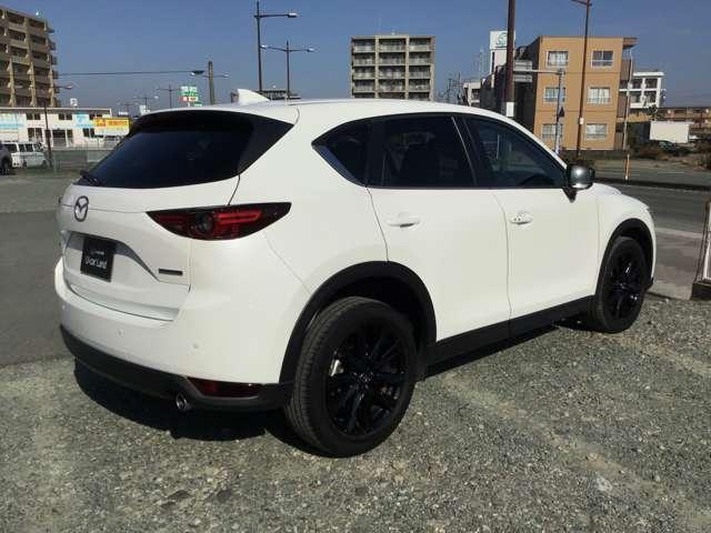 ＣＸ－５ ２．２　ＸＤ　ブラックトーンエディション　ディーゼルターボ　ナビ／ＣａｒＰｌａｙ／全方位モニタ／衝突軽減ブレー　ＵＳＢポート　追従式クルコン　バックモニター　Ｐシート　ターボ車　Ｂｌｕｅｔｏｏｔｈ　キーレス　ＥＴＣ装備　スマートキー　コーナーセンサー　ナビＴＶ（8枚目）