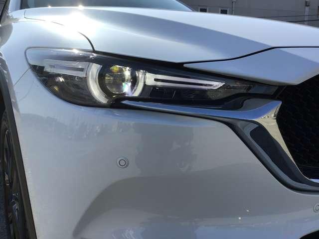ＣＸ－５ ２．２　ＸＤ　ブラックトーンエディション　ディーゼルターボ　ナビ／ＣａｒＰｌａｙ／全方位モニタ／衝突軽減ブレー　ＵＳＢポート　追従式クルコン　バックモニター　Ｐシート　ターボ車　Ｂｌｕｅｔｏｏｔｈ　キーレス　ＥＴＣ装備　スマートキー　コーナーセンサー　ナビＴＶ（10枚目）
