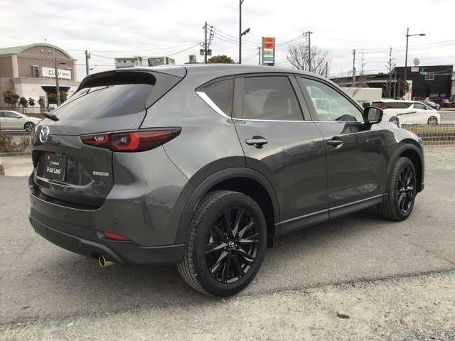 ＣＸ－５ ２．０　２０Ｓ　ブラックトーンエディション　ナビ／ＣａｒＰｌａｙ／全方位モニタ／衝突軽減ブレー　誤発進抑制　ＥＴＣ付き　イモビライザー　前後障害物センサー　ＡＡＣ　Ｓヒーター　メモリーナビ　ｂｌｕｅｔｏｏｔｈ　地デジ　アイドリングストップ（8枚目）