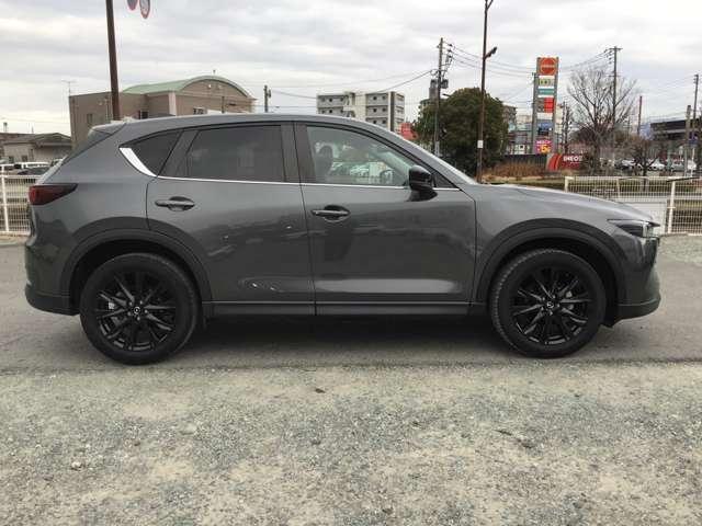 ＣＸ－５ ２．０　２０Ｓ　ブラックトーンエディション　ナビ／ＣａｒＰｌａｙ／全方位モニタ／衝突軽減ブレー　誤発進抑制　ＥＴＣ付き　イモビライザー　前後障害物センサー　ＡＡＣ　Ｓヒーター　メモリーナビ　ｂｌｕｅｔｏｏｔｈ　地デジ　アイドリングストップ（9枚目）