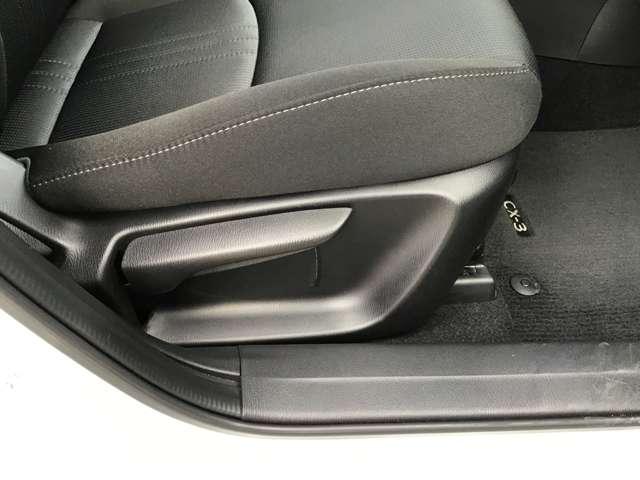 ＣＸ－３ １．５　１５Ｓ　ツーリング　ナビ　ＣａｒＰｌａｙ対応　全方位モニタ　衝突軽　パーキングセンサー　ＬＥＤランプ　Ｂｌｕｅｔｏｏｔｈオーディオ　ＵＳＢ　ＨＢＣ　ＥＴＣ付き　Ｒカメラ　オートエアコン　ｉ－ｓｔｏｐ　スマートキー　地デジ（17枚目）