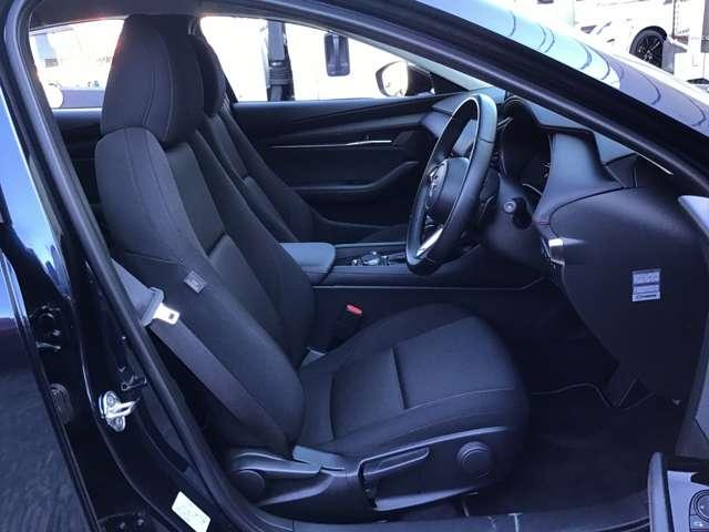 ＭＡＺＤＡ３セダン １．８　ＸＤ　ブラックトーンエディション　ディーゼルターボ　ナビ　ＣａｒＰｌａｙ対応　全方位モニタ　オートマチックハイビーム　衝突被害軽減システム　全周囲カメラ　ＥＴＣ　アルミホイール　クリアランスソナー（14枚目）