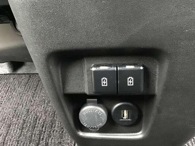 フレアワゴンカスタムスタイル 660 カスタムスタイル ハイブリッド XS 両側電スラ ナビ 全方位モニタ 360°カメラ デュアルセンサーブレーキサポート 前席シートヒーター アダクティブクルーズコントロール スマートキ 横滑り防止機能 地デジ 盗難防止装置 ETC付き(17枚目)