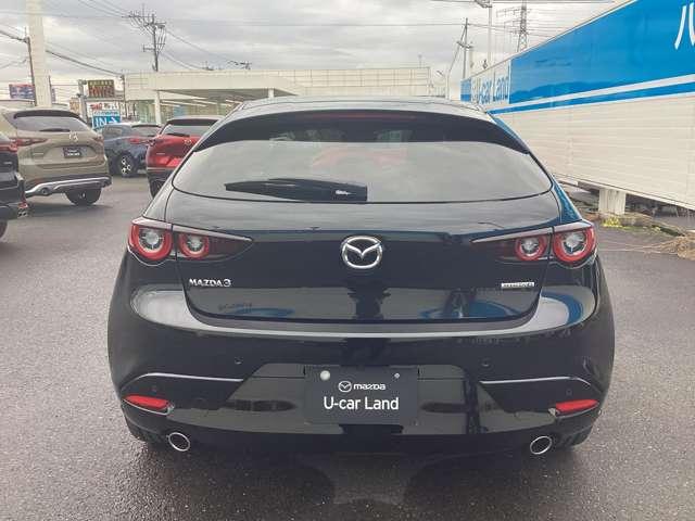 ＭＡＺＤＡ３ファストバック １．５　１５Ｓ　レトロスポーツエディション　試乗車アップ　ナビ　ＣａｒＰｌａｙ　アイドリングストップ　メモリーナビ　アルミホイール　運転席パワーシート　ＥＴＣ　ＬＥＤヘッドライト　フルセグ　Ｂｌｕｅｔｏｏｔｈ接続　スマートシティブレーキサポート（10枚目）