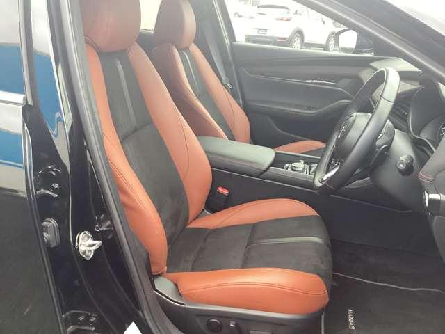 ＭＡＺＤＡ３ファストバック １．５　１５Ｓ　レトロスポーツエディション　試乗車アップ　ナビ　ＣａｒＰｌａｙ　アイドリングストップ　メモリーナビ　アルミホイール　運転席パワーシート　ＥＴＣ　ＬＥＤヘッドライト　フルセグ　Ｂｌｕｅｔｏｏｔｈ接続　スマートシティブレーキサポート（15枚目）