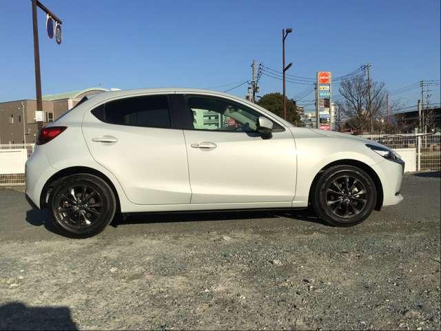 ＭＡＺＤＡ２ １．５　１５Ｓ　スマート　エディション　ナビ／ＣａｒＰｌａｙ／全方位モニタ／衝突軽減ブレー　キーレスエントリー　ｉストップ　オートマチックハイビーム　ＢＴ　アドバンストキー　イモビライザー　バックカメラ　パーキングセンサー　サイドカメラ（9枚目）