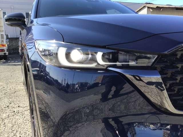 ＣＸ－５ ２．２　ＸＤ　レトロスポーツエディション　ディーゼルターボ　ナビ／ＣａｒＰｌａｙ／全方位モニタ／衝突軽減ブレー　ＬＥＤ　ＡＣＣ　スマートキー　衝突被害軽減装置　オートエアコン　ターボ　電動リアゲート　３６０°カメラ　フルセグ　ＵＳＢ　キ－レス　コーナーセンサー（10枚目）