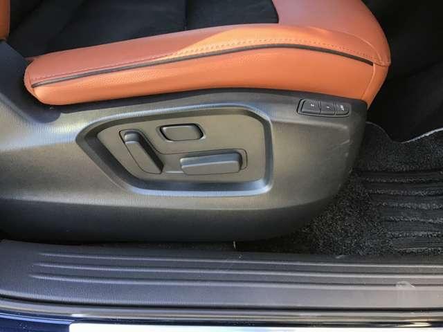 ＣＸ－５ ２．２　ＸＤ　レトロスポーツエディション　ディーゼルターボ　ナビ／ＣａｒＰｌａｙ／全方位モニタ／衝突軽減ブレー　ＬＥＤ　ＡＣＣ　スマートキー　衝突被害軽減装置　オートエアコン　ターボ　電動リアゲート　３６０°カメラ　フルセグ　ＵＳＢ　キ－レス　コーナーセンサー（17枚目）