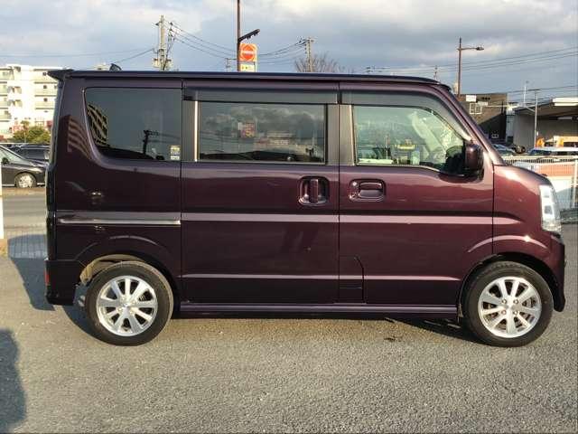 スクラムワゴン ６６０　ＰＺターボ　ハイルーフ　片側電スラ／ナビ／ＣＤ／ＤＶＤ／ＵＳＢ／ＳＤ／バックモニ　ＤＶＤ再生　メモリーナビ　フルセグＴＶ　横滑り防止　ＡＢＳ　ＥＴＣ　エアコン　パワステ　パワーウインドウ　キーフリー　フルフラット　ターボ（9枚目）