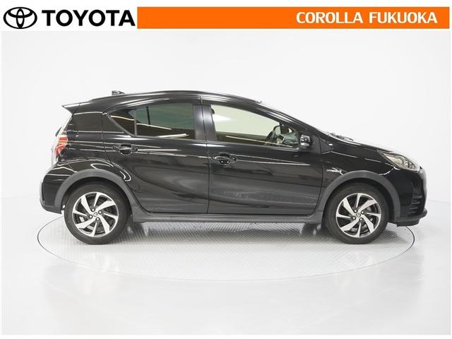 アクア クロスオーバー　衝突被害軽減システム　メモリーナビ　フルセグ　ＥＴＣ　バックカメラ　ＣＤ　ＤＶＤ再生　キーレス　スマートキー　盗難防止装置（8枚目）