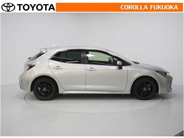 カローラスポーツ ハイブリッドＧ　スタイルパッケージ　衝突被害軽減システム　メモリーナビ　フルセグ　ＥＴＣ　バックカメラ　ドラレコ　ＣＤ　ＤＶＤ再生　キーレス　スマートキー　盗難防止装置（8枚目）