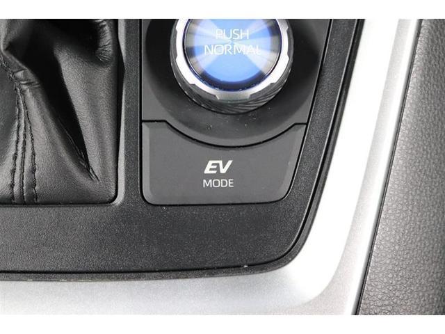 �Ïl���ɗD�ꂽ���K��ԂƐÂ��ȑ���������B����ɂd�u���[�h�ł̓��[�^�[�݂̂ł̑��s�ŃG���W������U�������������Ȃ����肪�y���߂܂��B