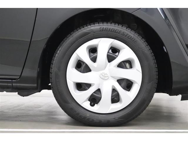 �X�`�[���z�C�[���Ƀz�C�[���L���b�v�𑕒����Ă��܂��B