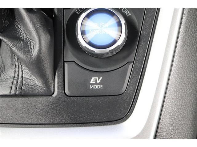 �Ïl���ɗD�ꂽ���K��ԂƐÂ��ȑ���������B����ɂd�u���[�h�ł̓��[�^�[�݂̂ł̑��s�ŃG���W������U�������������Ȃ����肪�y���߂܂��B