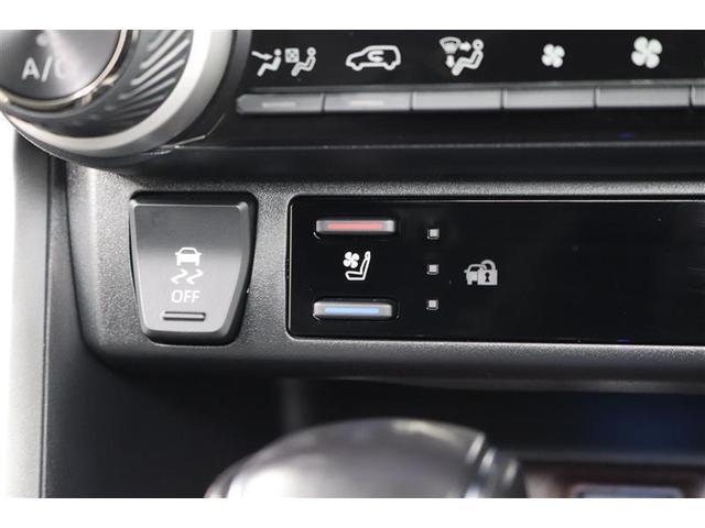 �V�[�g�q�[�^�ƃV�[�g�x���`���[�V�����𑕔����Ă��܂��B