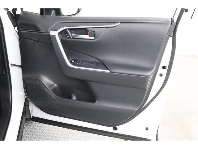 �h�A�|�P�b�g�Ƀ{�g���z���_�[���t���Ă���܂��I