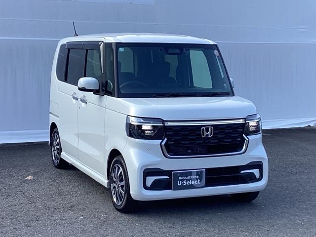 N-BOXカスタム ベースグレード 試乗車 メモリーナビ ドラレコ ETC USB接続 CMBS Dレコ 禁煙 ベンチシート オートエアコン スマートキ LED 盗難防止装置 クルコン バックカメラ フルセグTV パワーステアリング(8枚目)