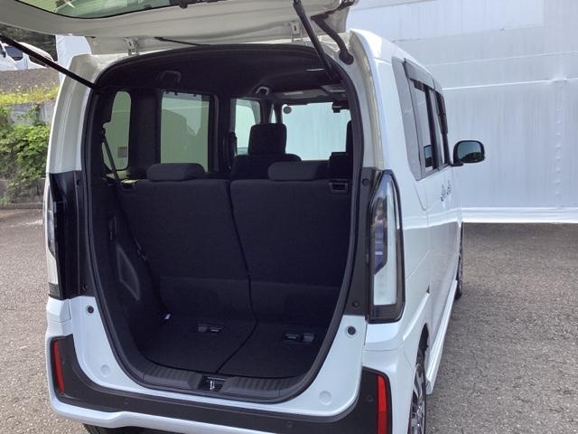 N-BOXカスタム ベースグレード 試乗車 メモリーナビ ドラレコ ETC USB接続 CMBS Dレコ 禁煙 ベンチシート オートエアコン スマートキ LED 盗難防止装置 クルコン バックカメラ フルセグTV パワーステアリング(20枚目)