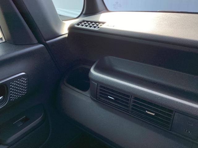 N-BOXカスタム ベースグレード 試乗車 メモリーナビ ドラレコ ETC USB接続 CMBS Dレコ 禁煙 ベンチシート オートエアコン スマートキ LED 盗難防止装置 クルコン バックカメラ フルセグTV パワーステアリング(32枚目)