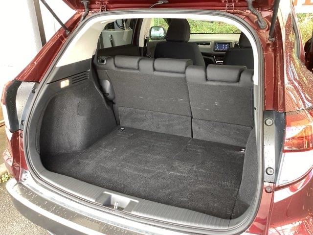 リアシートがあっても、しっかり荷物を積む事ができます。
