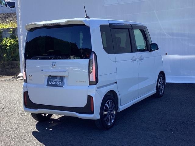 Ｎ－ＢＯＸカスタム ベースグレード　試乗車　メモリーナビ　ドラレコ　ＥＴＣ　ＵＳＢ接続　ＣＭＢＳ　Ｄレコ　禁煙　ベンチシート　オートエアコン　スマートキ　ＬＥＤ　盗難防止装置　クルコン　バックカメラ　フルセグＴＶ　パワーステアリング（9枚目）
