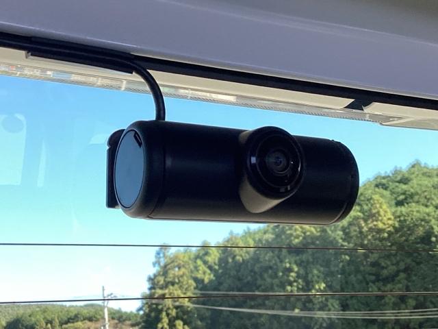 Ｎ－ＢＯＸカスタム ベースグレード　試乗車　メモリーナビ　ドラレコ　ＥＴＣ　ＵＳＢ接続　ＣＭＢＳ　Ｄレコ　禁煙　ベンチシート　オートエアコン　スマートキ　ＬＥＤ　盗難防止装置　クルコン　バックカメラ　フルセグＴＶ　パワーステアリング（15枚目）