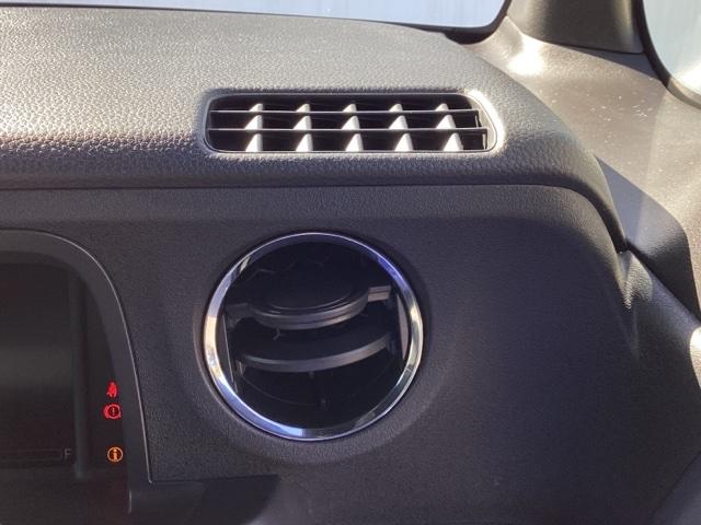 Ｎ－ＢＯＸカスタム ベースグレード　試乗車　メモリーナビ　ドラレコ　ＥＴＣ　ＵＳＢ接続　ＣＭＢＳ　Ｄレコ　禁煙　ベンチシート　オートエアコン　スマートキ　ＬＥＤ　盗難防止装置　クルコン　バックカメラ　フルセグＴＶ　パワーステアリング（31枚目）