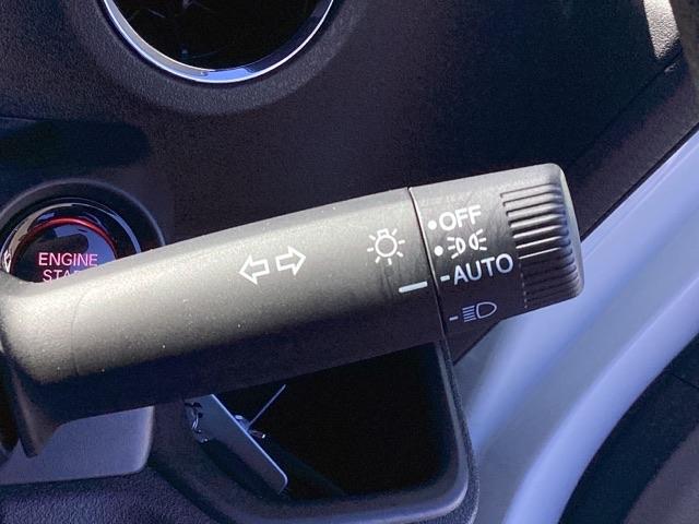 Ｎ－ＢＯＸカスタム ベースグレード　試乗車　メモリーナビ　ドラレコ　ＥＴＣ　ＵＳＢ接続　ＣＭＢＳ　Ｄレコ　禁煙　ベンチシート　オートエアコン　スマートキ　ＬＥＤ　盗難防止装置　クルコン　バックカメラ　フルセグＴＶ　パワーステアリング（34枚目）