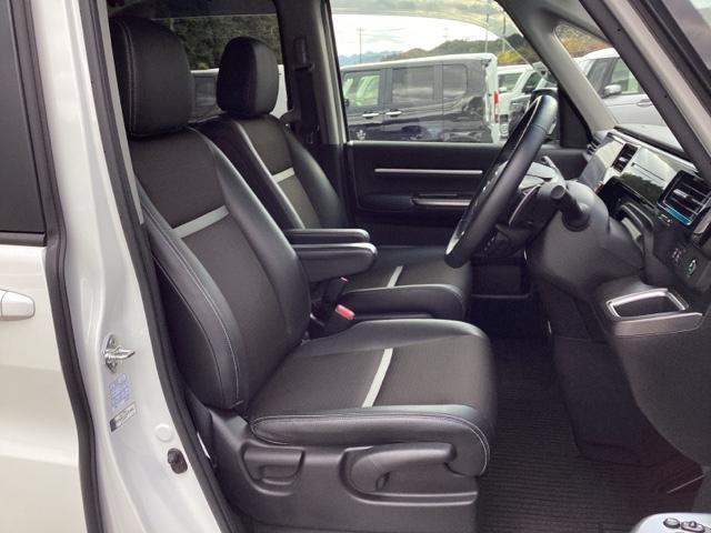 ステップワゴンスパーダ スパーダ・クールスピリットホンダセンシング メモリーナビ ドラレコ ETC リアカメラ サイドエアバック スマートキ 左右電動スライドドア バックモニタ 地TV ナビ&TV 三列シート USB 助手席エアバッグ ドライブレコーダ AAC ABS(18枚目)