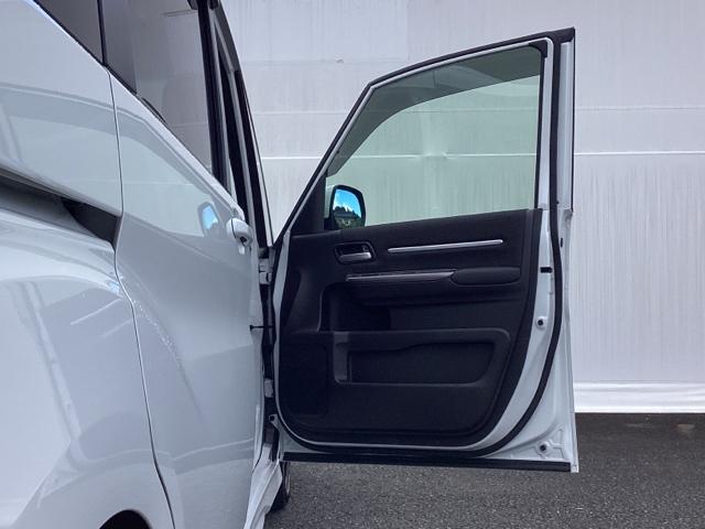 ステップワゴンスパーダ スパーダ・クールスピリットホンダセンシング メモリーナビ ドラレコ ETC リアカメラ サイドエアバック スマートキ 左右電動スライドドア バックモニタ 地TV ナビ&TV 三列シート USB 助手席エアバッグ ドライブレコーダ AAC ABS(30枚目)