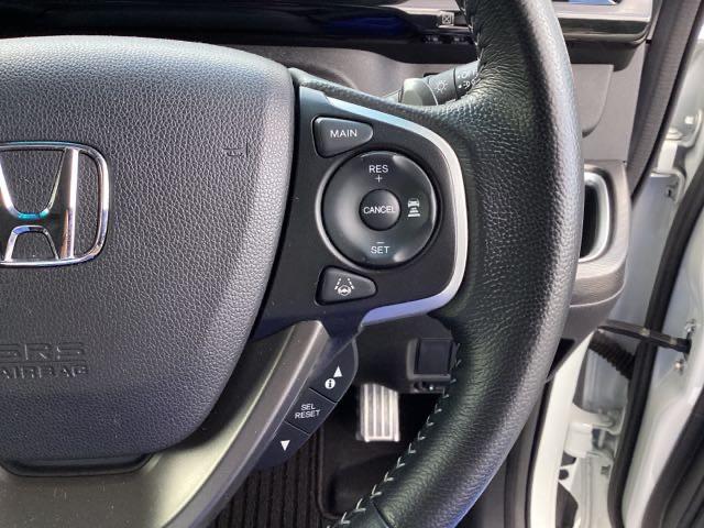 ステップワゴンスパーダ スパーダ・クールスピリットホンダセンシング メモリーナビ ドラレコ ETC リアカメラ サイドエアバック スマートキ 左右電動スライドドア バックモニタ 地TV ナビ&TV 三列シート USB 助手席エアバッグ ドライブレコーダ AAC ABS(41枚目)