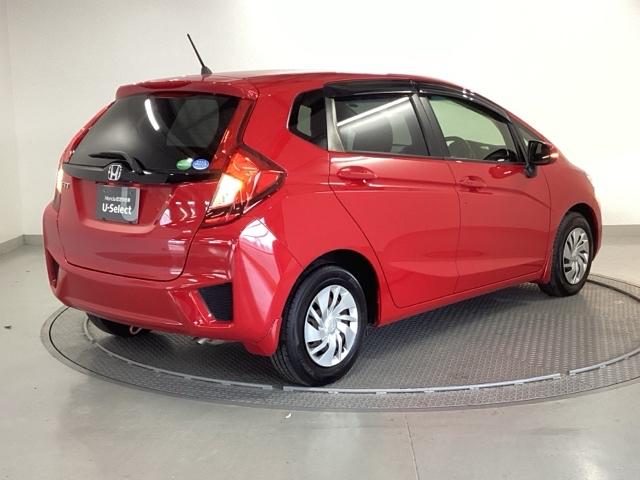 フィット 13G・Fパッケージ 純正ナビ フルセグ あんしんパッケージ イモビ DVD再生可能 スマ-トキ- サイドエアバッグ VSA ETC付き 地デジTV 助手席エアバッグ Rカメラ オートエアコン エアバック PS キ-フリ-(8枚目)