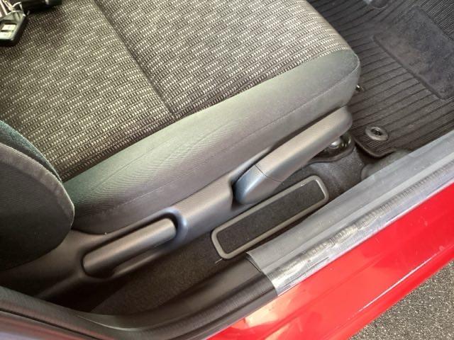 フィット 13G・Fパッケージ 純正ナビ フルセグ あんしんパッケージ イモビ DVD再生可能 スマ-トキ- サイドエアバッグ VSA ETC付き 地デジTV 助手席エアバッグ Rカメラ オートエアコン エアバック PS キ-フリ-(48枚目)