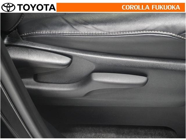 運転席シート上下アジャスター付き。ドライバーの背丈に合わせて調整できます。