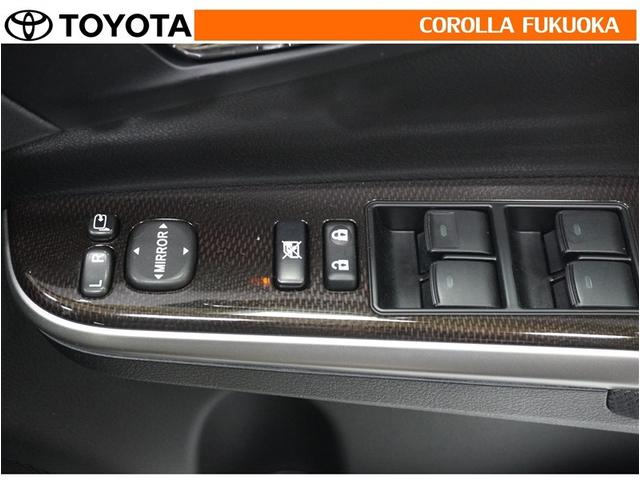 電動格納ミラーは、スイッチで簡単操作！狭いスペースでの取り回しや駐車時に大変重宝します。